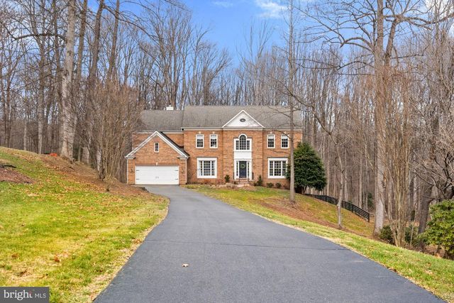 11732 SADDLE CRESCENT CIR, Oakton, VA 22124
