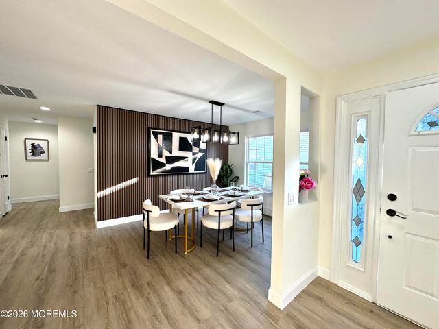 340 Jamaica Boulevard, Toms River, NJ 08757
