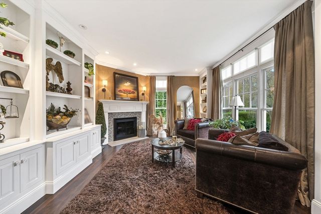 38 Fieldstone Farm Rd, Sudbury, MA 01776