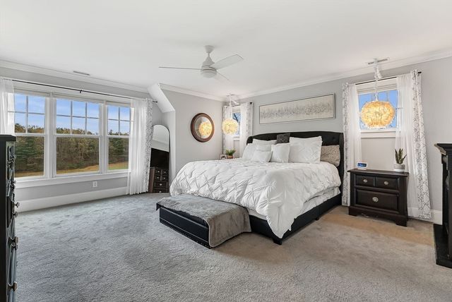 38 Fieldstone Farm Rd, Sudbury, MA 01776