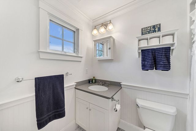 38 Fieldstone Farm Rd, Sudbury, MA 01776
