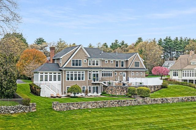 38 Fieldstone Farm Rd, Sudbury, MA 01776