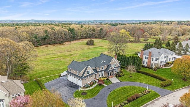 38 Fieldstone Farm Rd, Sudbury, MA 01776