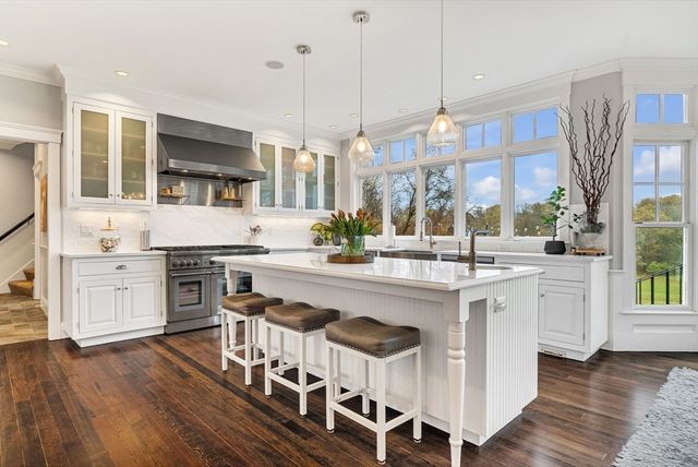 38 Fieldstone Farm Rd, Sudbury, MA 01776