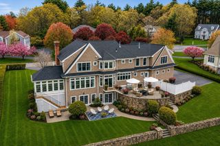 38 Fieldstone Farm Rd, Sudbury, MA 01776
