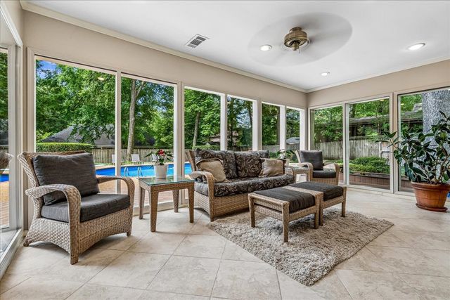 6767 POPLAR PIKE, Memphis, TN 38119