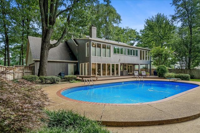 6767 POPLAR PIKE, Memphis, TN 38119