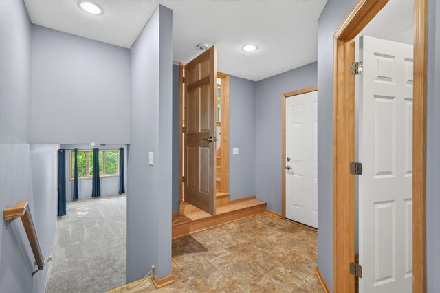 633 Burlington Road, Saint Paul, MN 55119