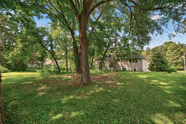 633 Burlington Road, Saint Paul, MN 55119