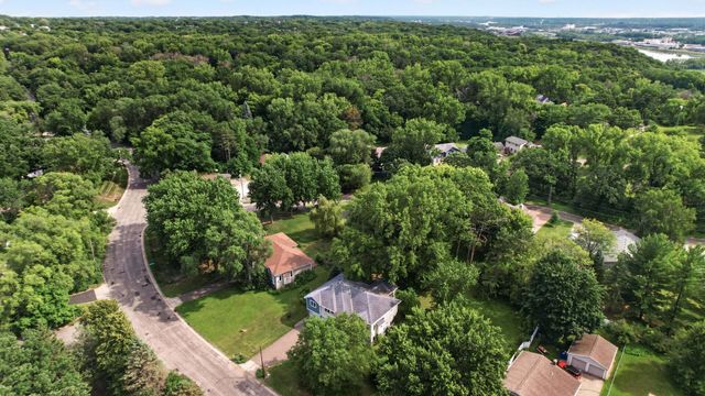 633 Burlington Road, Saint Paul, MN 55119