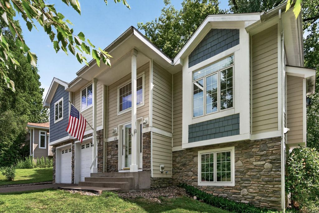 633 Burlington Road, Saint Paul, MN 55119 — photo 2