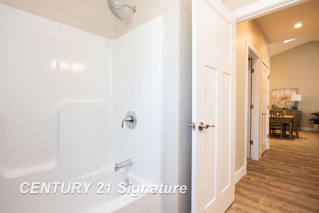 4215 Woodburn Court, Saginaw Twp, MI 48603