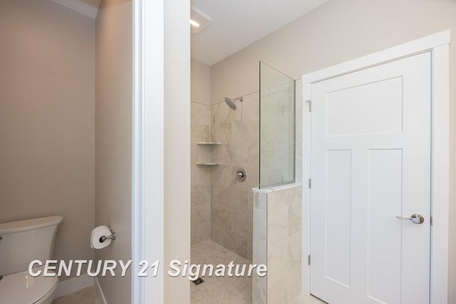 4215 Woodburn Court, Saginaw Twp, MI 48603