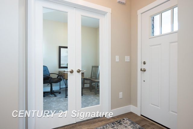 4215 Woodburn Court, Saginaw Twp, MI 48603