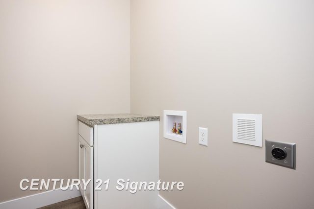 4215 Woodburn Court, Saginaw Twp, MI 48603