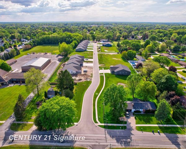 4215 Woodburn Court, Saginaw Twp, MI 48603