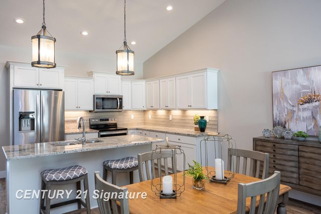 4215 Woodburn Court, Saginaw Twp, MI 48603