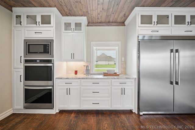 6110 N Creekwood Drive, Owasso, OK 74055