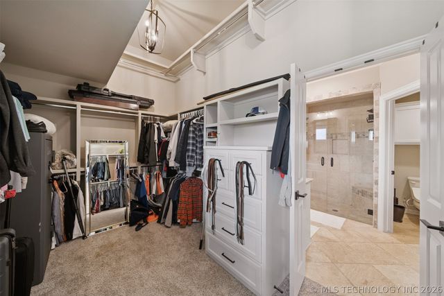 6110 N Creekwood Drive, Owasso, OK 74055