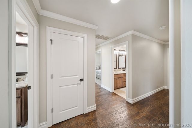 6110 N Creekwood Drive, Owasso, OK 74055