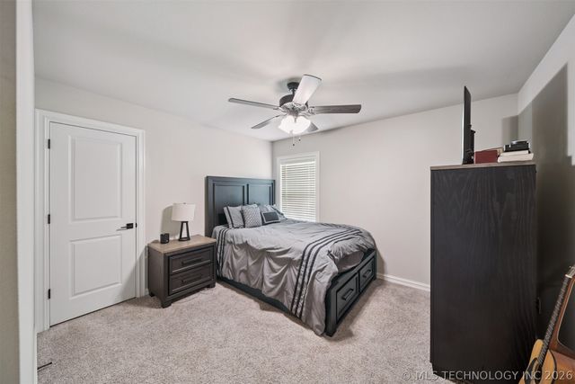 6110 N Creekwood Drive, Owasso, OK 74055