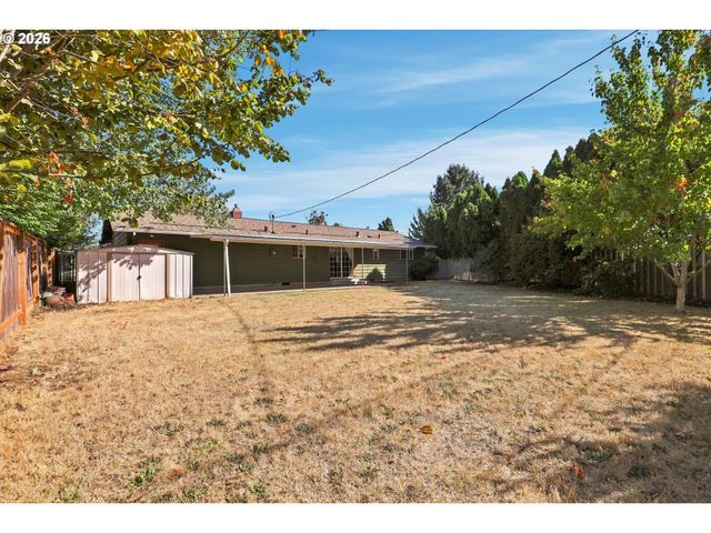 917 Se 168TH Ave, Portland, OR 97233