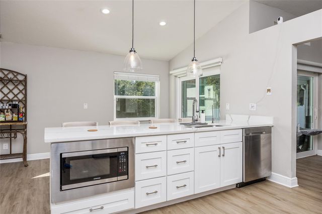 9693 58TH STREET N, Pinellas Park, FL 33782