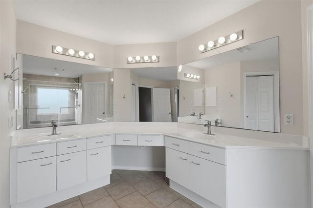 1909 Harbour Cove Drive, Seabrook, TX 77586