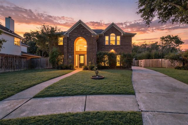 1909 Harbour Cove Drive, Seabrook, TX 77586