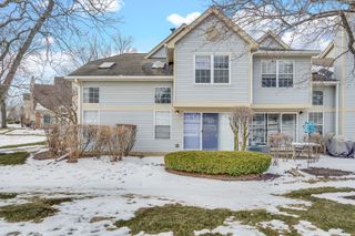 133 White Branch Court 133, Schaumburg, IL 60194