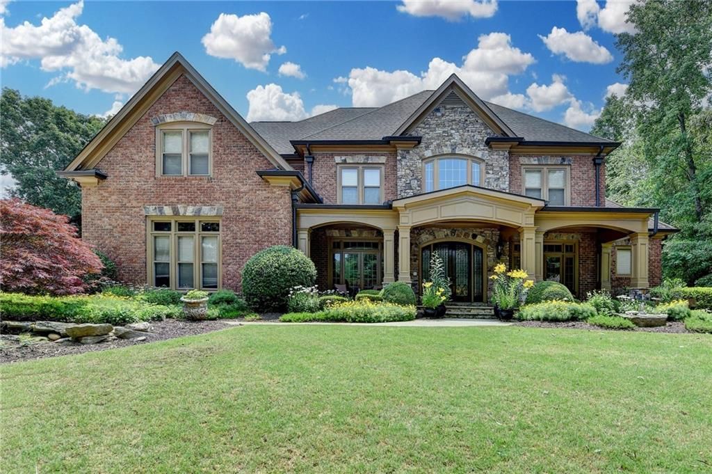 2279 Weeping Oak Drive, Braselton, GA 30517