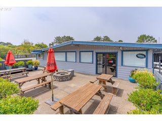 3245 N Hwy 101, Depoe Bay, OR 97341