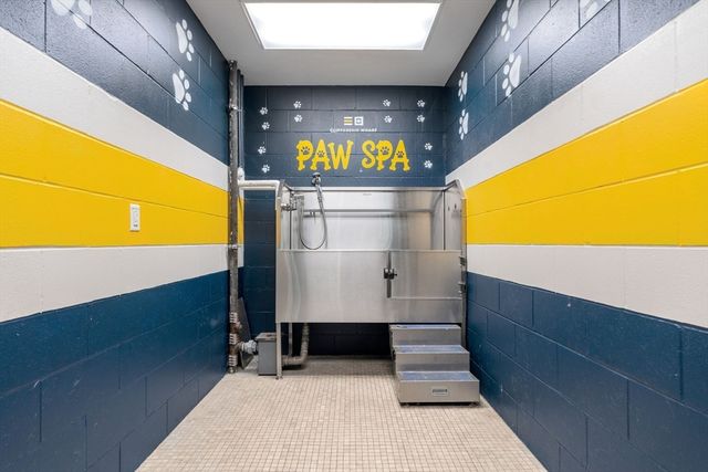 65 Lewis St U 506, Boston, MA 02128