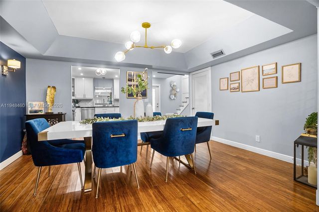 505 Maplewood Dr, Green Acres, FL 33415