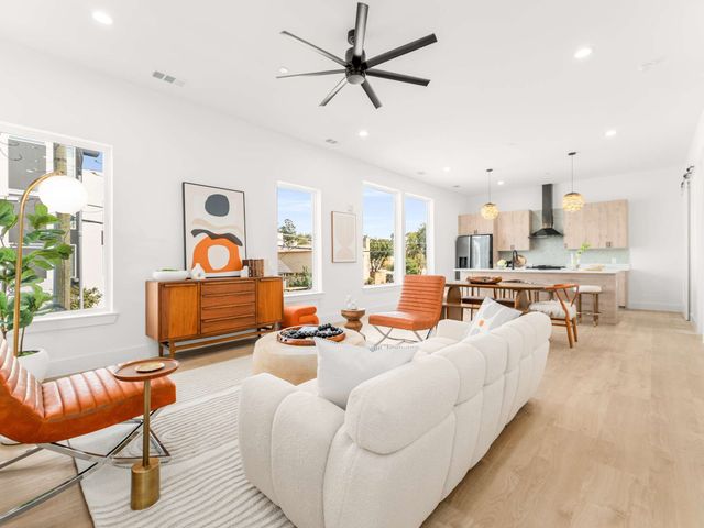 2015 N Prairie Avenue 202, Dallas, TX 75204