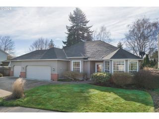 212 CHIMNEY ROCK Ln, Eugene, OR 97404
