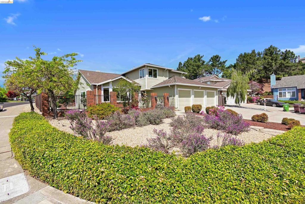 Image 1 of property listing at 4303 Chamberlin Ct, Oakland, CA 94619