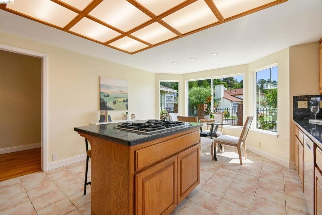 Image 22 of property listing at 4303 Chamberlin Ct, Oakland, CA 94619