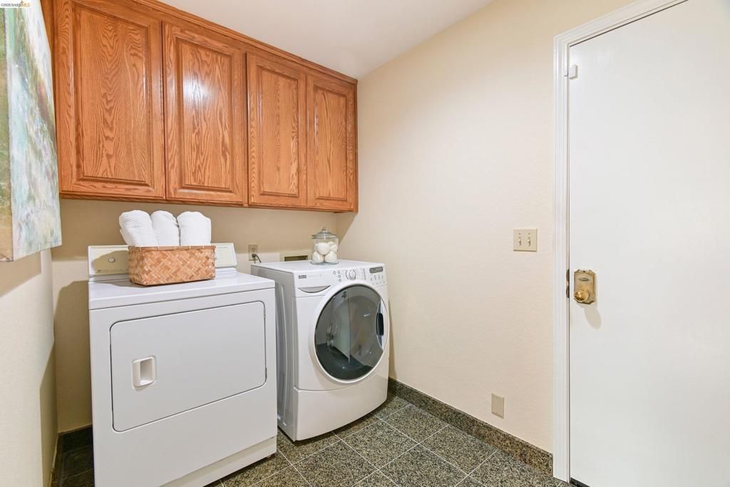 Image 30 of property listing at 4303 Chamberlin Ct, Oakland, CA 94619