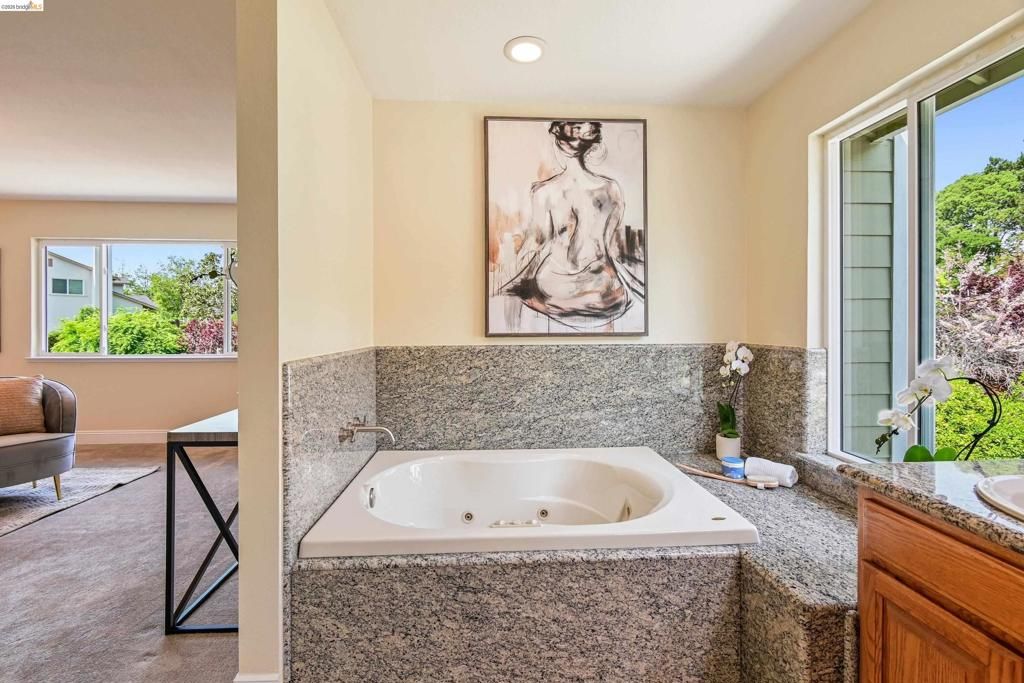 Image 35 of property listing at 4303 Chamberlin Ct, Oakland, CA 94619