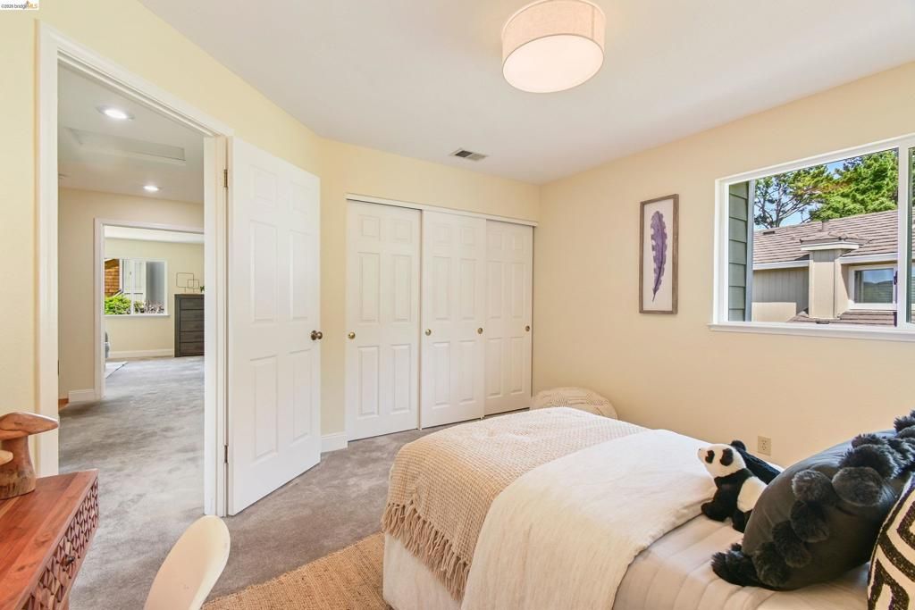 Image 41 of property listing at 4303 Chamberlin Ct, Oakland, CA 94619