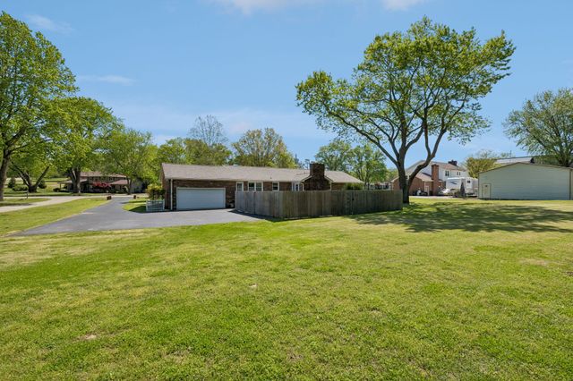 1002 Shannon Ln, Franklin, TN 37064