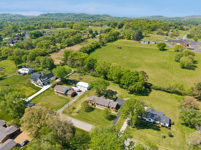 1002 Shannon Ln, Franklin, TN 37064