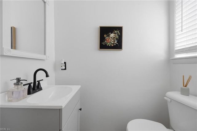 356 Lineberry RD, Virginia Beach, VA 23452