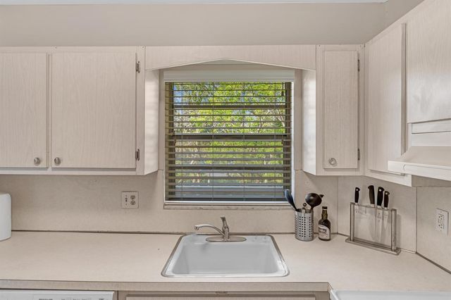 100 Royal Palm Way 303, Boca Raton, FL 33432