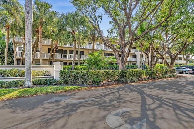 100 Royal Palm Way 303, Boca Raton, FL 33432