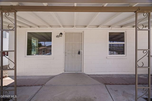 6432 SHIRLEY Avenue, El Paso, TX 79905