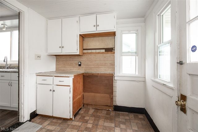 930 E 250th Street, Euclid, OH 44132