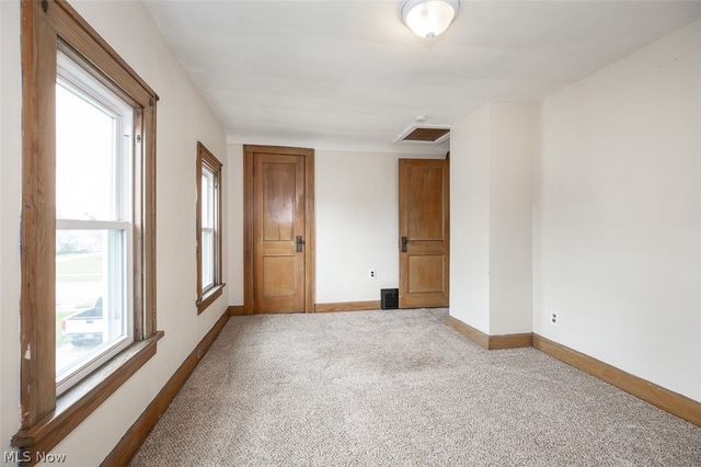 930 E 250th Street, Euclid, OH 44132