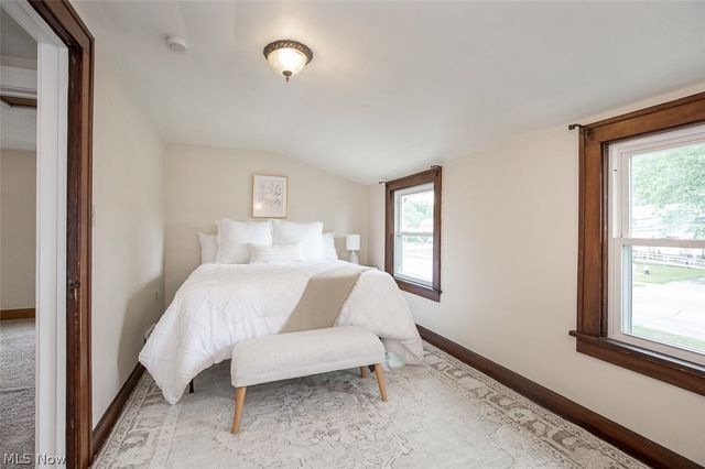930 E 250th Street, Euclid, OH 44132